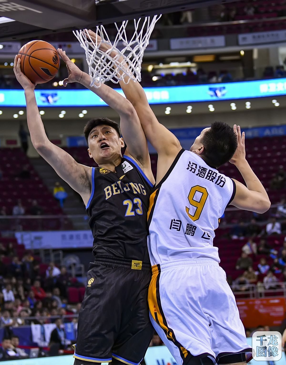 四伏的局势 四伏的局势